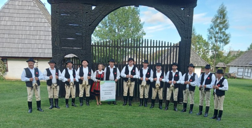 Ditrói Férfi Dalkör – Beszámoló a VII. Székelyföldi huszár-és katonadal találkozóról EN