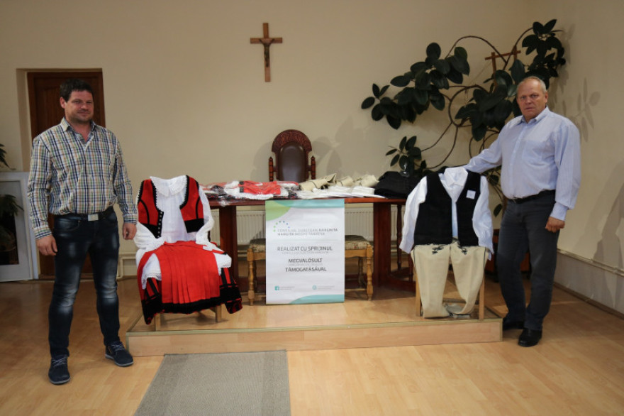 Székely népviseletet vásárolt a Ditrói Kulturális Egyesület 2021-10-14 EN